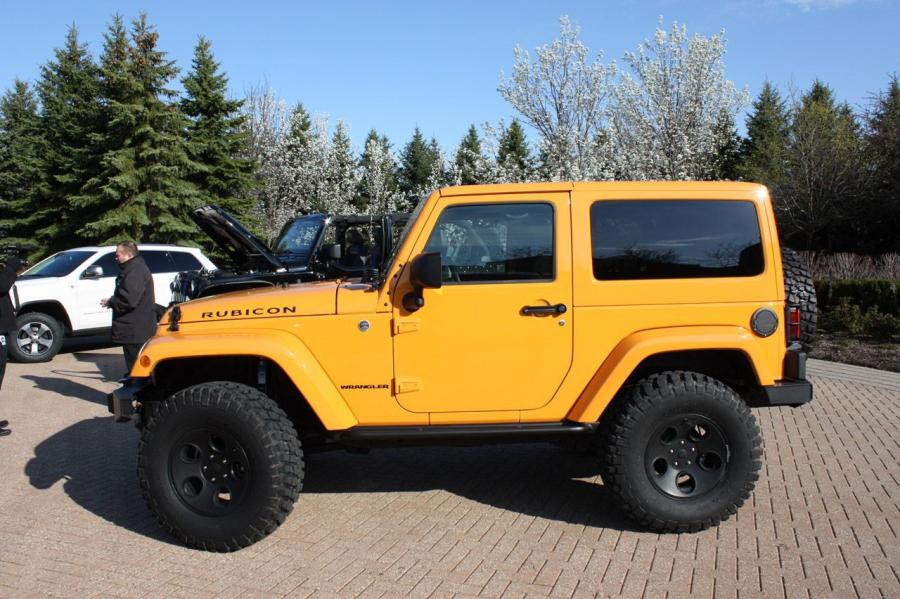  Jeep Wrangler Accessorized Concept by Mopar 2012 года  (фото 8 из 9)